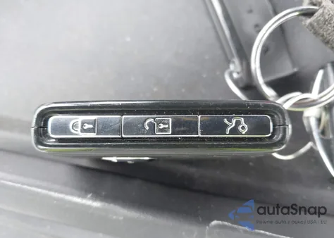 2016 Volvo Xc90 T6 Momentum z USA, uszkodzony, nr VIN YV4A22PK8G1023559